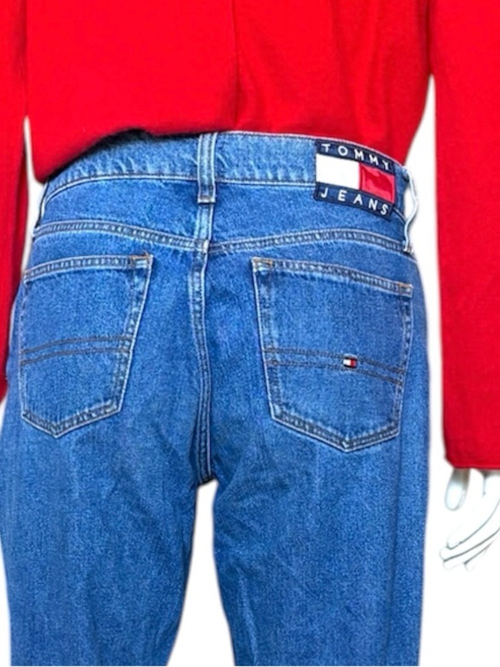 Vintage 90s Tommy Hilfiger Classic Tommy Slim Jeans Size 28 / 32 Medium Wash